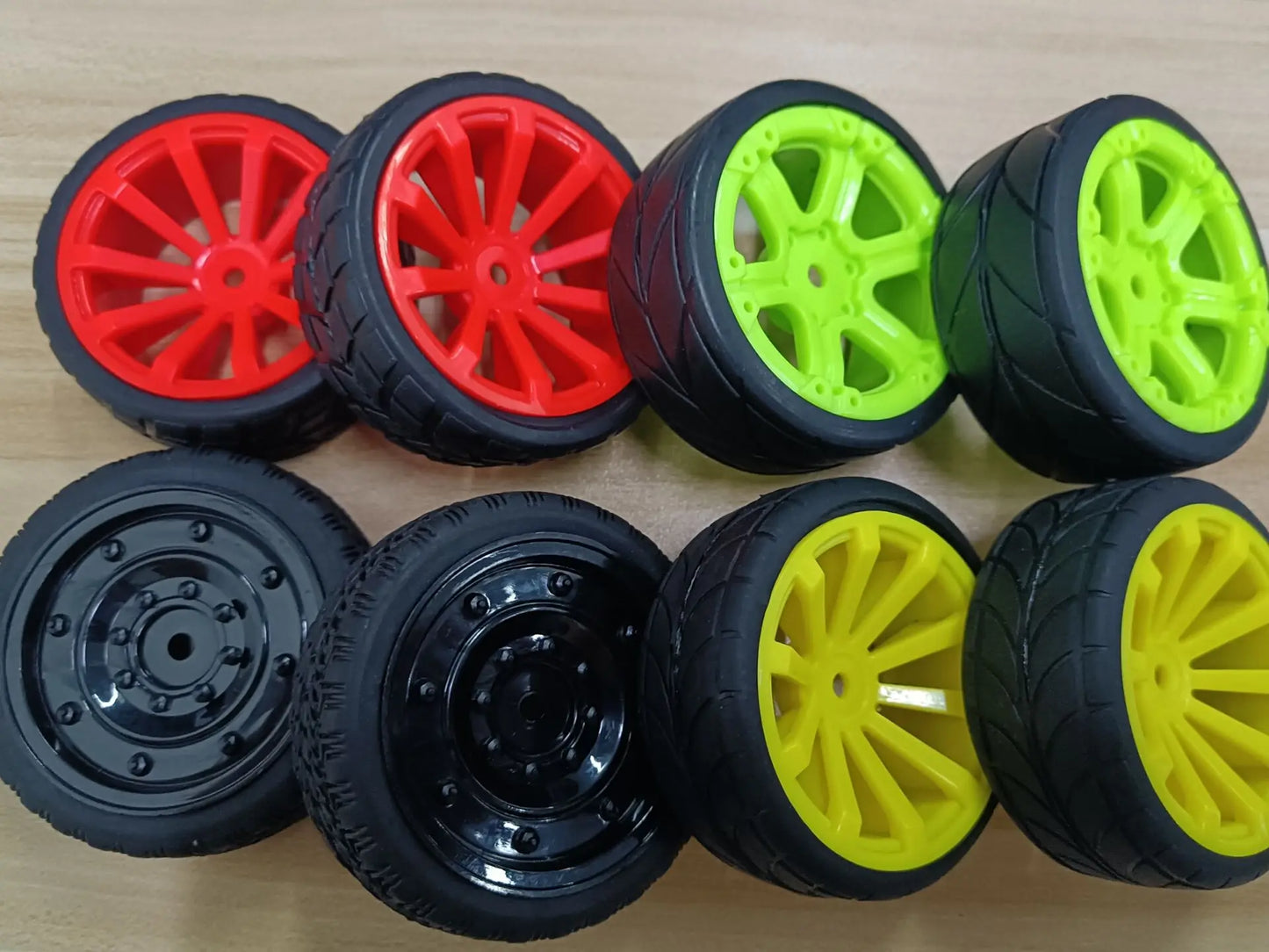 Neumáticos RC 1/10 63mm (+esponja) con Llanta 52mm – Compatible HSP HPI