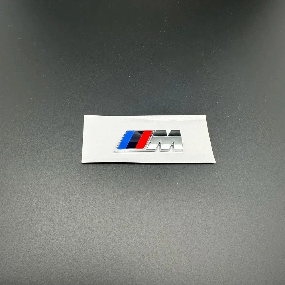 Emblema BMW M Tri-Color — Logo 3D Impermeable para Serie 1/3/5/7 y X1/X3/X5/X6