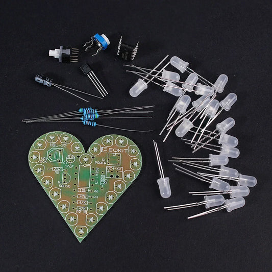 Kit Electrónico DIY Luz LED Corazón – Placa de Práctica con LEDs Blanco, Rojo y Azul